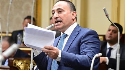 النائب محمد زين الدين يطالب بإصدار قانون جديد لتنظيم مهنة الصيدلة ويشدد على ضرورة تعزيز الرقابة على الصيدليات. النائب محمد زين الدين يطالب بإصدار قانون جديد لتنظيم مهنة الصيدلة ويشدد على ضرورة تعزيز الرقابة على الصيدليات.
