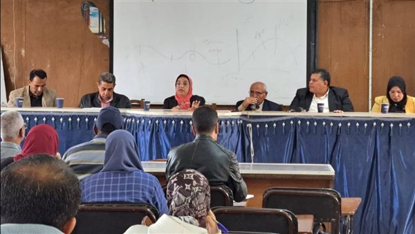 “الزراعة” تنظم ندوة إرشادية عن أهمية التكثيف المحصولي والزراعات التعاقدية بالغربية “الزراعة” تنظم ندوة إرشادية عن أهمية التكثيف المحصولي والزراعات التعاقدية بالغربية