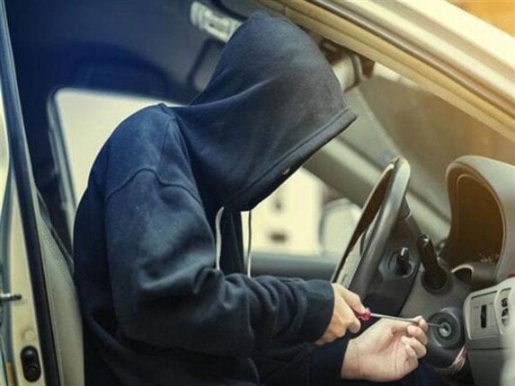 خلافات بسبب الميراث.. حقيقة سرقة سيارة شخص من ذوي الهمم بالإكراه بالشرقية خلافات بسبب الميراث.. حقيقة سرقة سيارة شخص من ذوي الهمم بالإكراه بالشرقية