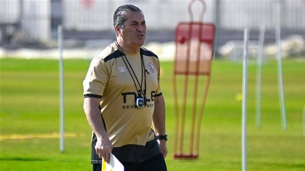 نجم الزمالك السابق: لست مقتنعا بـ بيسيرو.. وأتمنى إسناد المهمة لـ مؤمن سليمان نجم الزمالك السابق: لست مقتنعا بـ بيسيرو.. وأتمنى إسناد المهمة لـ مؤمن سليمان