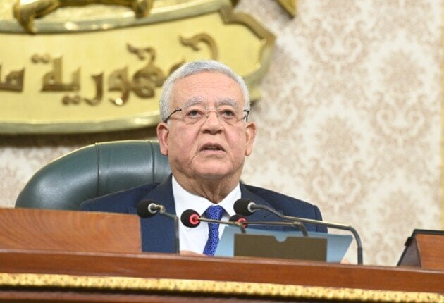 رئيس مجلس النواب يُطالب الحكومة بتفنيد ملاحظات الأعضاء على الحساب الختامي رئيس مجلس النواب يُطالب الحكومة بتفنيد ملاحظات الأعضاء على الحساب الختامي