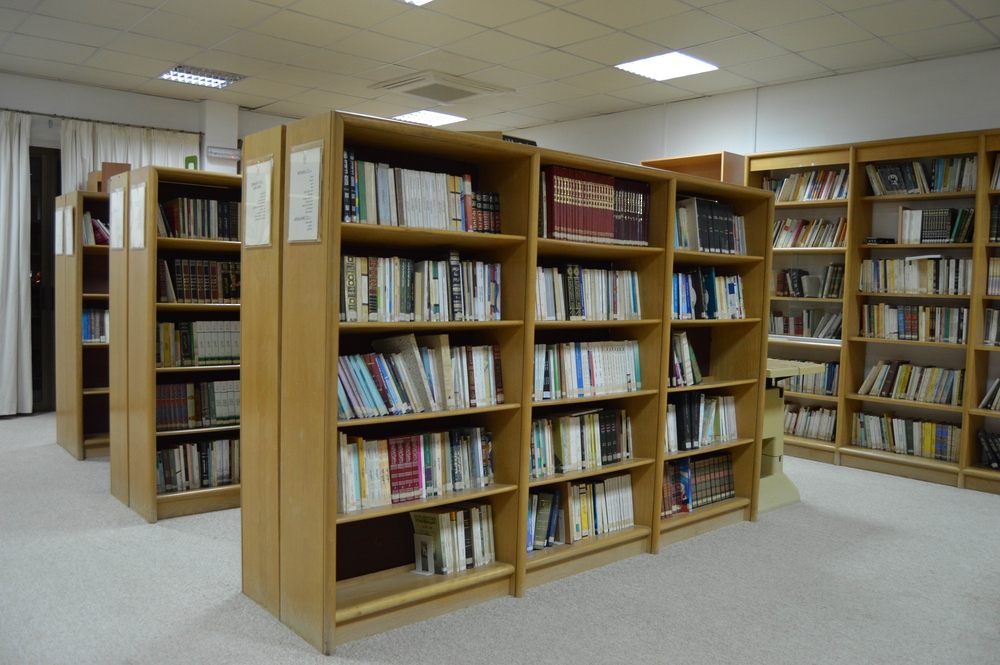 النادي الثقافي يرفد المكتبة العُمانية بعدد من الإصدارات الحديثة النادي الثقافي يرفد المكتبة العُمانية بعدد من الإصدارات الحديثة