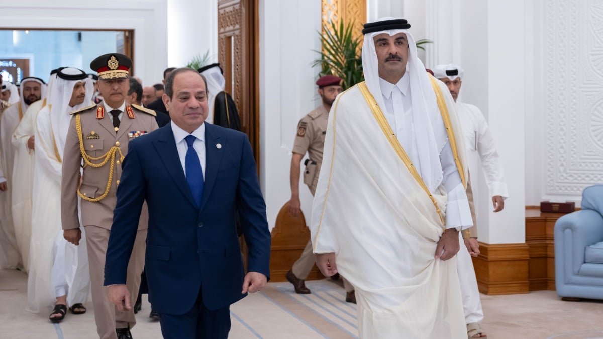 استثمارات قطرية في مصر بـ 7.5 مليار دولار.. والدوحة والقاهرة تستنكران محاولات تخريب الوساطة استثمارات قطرية في مصر بـ 7.5 مليار دولار.. والدوحة والقاهرة تستنكران محاولات تخريب الوساطة