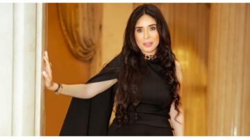شقيقة الراقصة دينا المنقبة تحرجها على الهواء.. اليكم ما حصل