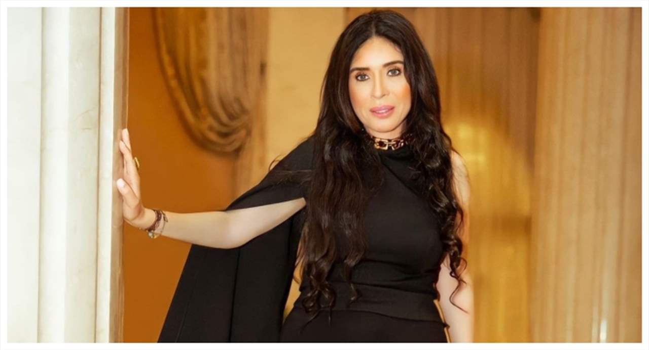 شقيقة الراقصة دينا المنقبة تحرجها على الهواء.. اليكم ما حصل شقيقة الراقصة دينا المنقبة تحرجها على الهواء.. اليكم ما حصل