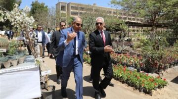 محافظ المنيا ورئيس الجامعة يفتتحان معرض الزهور كلية الزراعة «بهجة الربيع»