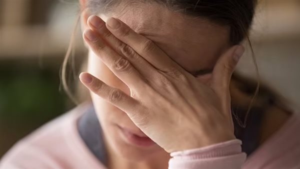 إذا كنتى تعانين من صداع نصفي مزمن.. فهذا هو السبب إذا كنتى تعانين من صداع نصفي مزمن.. فهذا هو السبب