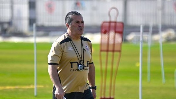 بيسيرو يطالب لاعبي الزمالك مواصلة الانتصارات للمنافسة على كأس مصر بيسيرو يطالب لاعبي الزمالك مواصلة الانتصارات للمنافسة على كأس مصر