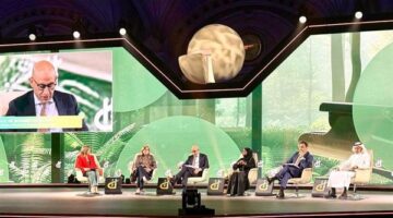 وزير التربية والتعليم يستعرض الرؤية المصرية لتأهيل الطلاب لسوق العمل