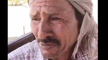 ضحية نجله بالغربية: ضيعت نص عمري بالغربة وفي الآخر سحلني بالشارع| فيديو