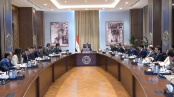 رئيس الوزراء يتابع جهود إتاحة التمويلات المطلوبة لتوفير مخزون من المنتجات البترولية