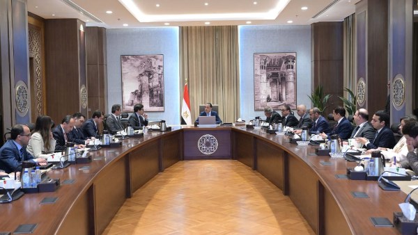 رئيس الوزراء يتابع جهود إتاحة التمويلات المطلوبة لتوفير مخزون من المنتجات البترولية رئيس الوزراء يتابع جهود إتاحة التمويلات المطلوبة لتوفير مخزون من المنتجات البترولية