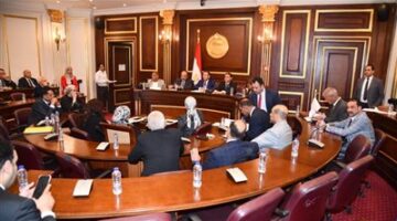 بحضور وزير قطاع الأعمال.. صناعة النواب تناقش خطة  هيكلة الشركات