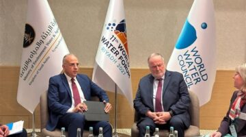 وزير الري يلتقي رئيس المجلس العالمى للمياه بالرياض