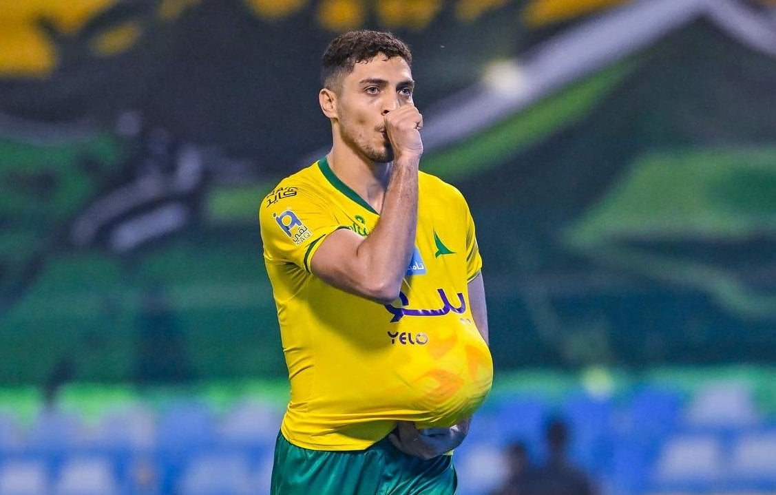 تفاصيل مفاوضات الزمالك مع محمد شريف.. وبند تم رفضه لـ زيزو «خاص» تفاصيل مفاوضات الزمالك مع محمد شريف.. وبند تم رفضه لـ زيزو «خاص»