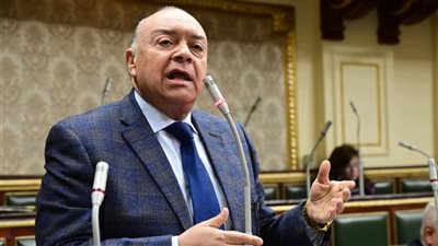 النائب وحيد قرقر: التزام الحكومة بسداد مستحقات مزارعي القطن يشجع المزارعين علي زراعة المحاصيل الاستراتيجية النائب وحيد قرقر: التزام الحكومة بسداد مستحقات مزارعي القطن يشجع المزارعين علي زراعة المحاصيل الاستراتيجية
