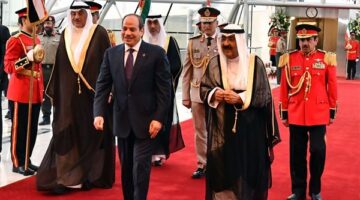 12 صورة ترصد وصول الرئيس السيسي الكويت.. والشيخ مشعل في مقدمة مستقبليه