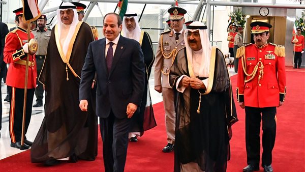 12 صورة ترصد وصول الرئيس السيسي الكويت.. والشيخ مشعل في مقدمة مستقبليه 12 صورة ترصد وصول الرئيس السيسي الكويت.. والشيخ مشعل في مقدمة مستقبليه