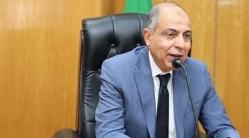 محافظ المنيا يناقش آليات عمل منظومة استلام القمح.. ويوجه بسرعة صرف المستحقات