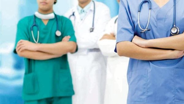 لمواجهة نقص الأطباء.. طلب عاجل لمجلس الوزراء لفتح القيد لخريجي الكليات العلمية بكليات الطب لمواجهة نقص الأطباء.. طلب عاجل لمجلس الوزراء لفتح القيد لخريجي الكليات العلمية بكليات الطب