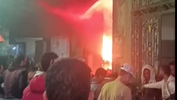 اندلاع حريق بمحيط شركة الزهور بشارع ناهيا والحماية المدنية تجري عملية التبريد اندلاع حريق بمحيط شركة الزهور بشارع ناهيا والحماية المدنية تجري عملية التبريد