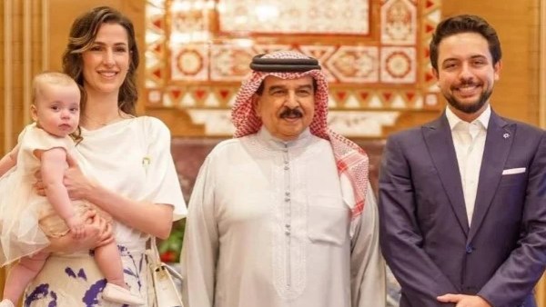 نشرة المرأة والمنوعات.. رجوة الحسين بإطلالة ملائكية..طعام مغري يسبب السرطان.. وطريقة عمل مكرونة وايت صوص نشرة المرأة والمنوعات.. رجوة الحسين بإطلالة ملائكية..طعام مغري يسبب السرطان.. وطريقة عمل مكرونة وايت صوص