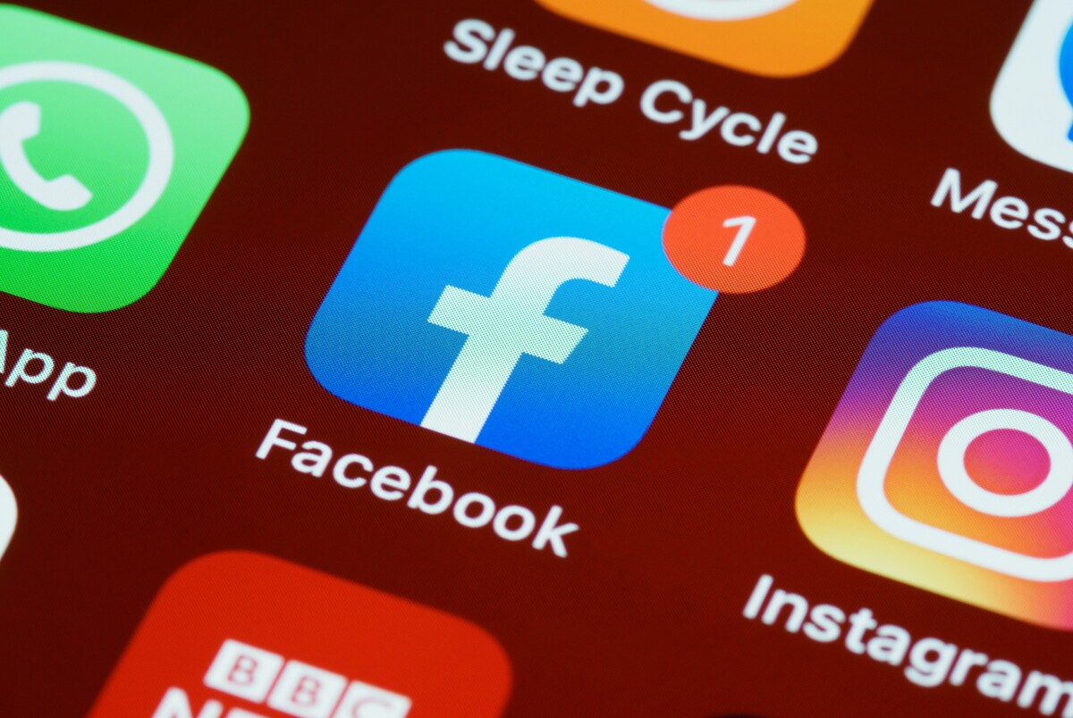 فيسبوك أصبح الآن مجرد (سوق للسلع المستعملة) فيسبوك أصبح الآن مجرد (سوق للسلع المستعملة)