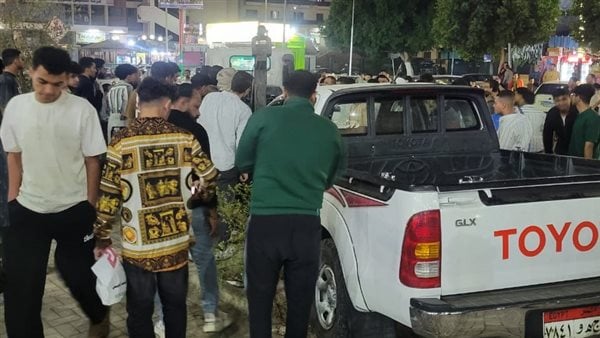 العربية طلعت على الرصيف.. شهود عيان: إصابة 4 أشخاص في حادث سير أمام جامعة أسيوط العربية طلعت على الرصيف.. شهود عيان: إصابة 4 أشخاص في حادث سير أمام جامعة أسيوط