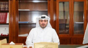 القاضي حارب المهندي رئيس مكتب شؤون المتابعة بمحكمة الأسرة: التواصل بين أفراد الأسرة ترسيخ للقيم الأصيلة