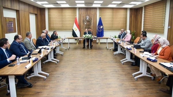 هيئة الدواء تبحث مع نقابة الأطباء تبسيط وتسريع الإجراءات المتعلقة بالدمغة الطبية هيئة الدواء تبحث مع نقابة الأطباء تبسيط وتسريع الإجراءات المتعلقة بالدمغة الطبية