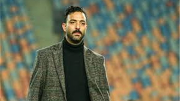 ميدو يحسم مصير بيسيرو مع الزمالك.. ويكشف صفقات الأبيض ميدو يحسم مصير بيسيرو مع الزمالك.. ويكشف صفقات الأبيض