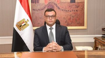 وزير الإسكان يتابع موقف تنفيذ مشروعات "حياة كريمة" بمحافظتي أسيوط والمنيا