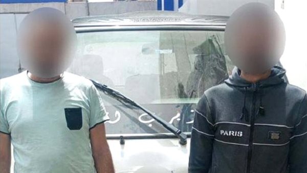 ضبط شخصين لتعديهما على سائق بالضرب والاستيلاء على سيارته بالقاهرة ضبط شخصين لتعديهما على سائق بالضرب والاستيلاء على سيارته بالقاهرة