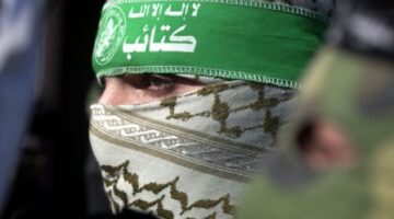 “غموض ومفاجآت” بملف حرب غزة.. “حماس” تتجه إلى رفض المقترح الإسرائيلي الجديد وتضع شروطها ومصر تتحدث عن “تقدم إيجابي” ونتنياهو ينتظر “الفرصة الذهبية”.. تفاصيل العرض الجديد ونقاط الخلاف