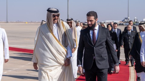 الرئيس السوري يجري أول زيارة رسمية إلى قطر الرئيس السوري يجري أول زيارة رسمية إلى قطر