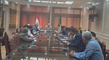 محافظ القليوبية يلتقي مساعد وزير الزراعة لإطلاق معرض الزهور بالقناطر الخيرية