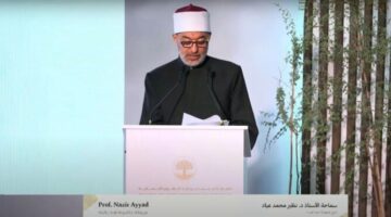 المفتي: الأزهر منارة الوسطية وركيزة الوعي الرشيد ودار الإفتاء تشاركه الرسالة