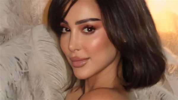 حسناء الغناء بسمة بوسيل تشعل الساحة الفنية بأغنيتها الجديدة “في شرع مين” حسناء الغناء بسمة بوسيل تشعل الساحة الفنية بأغنيتها الجديدة “في شرع مين”