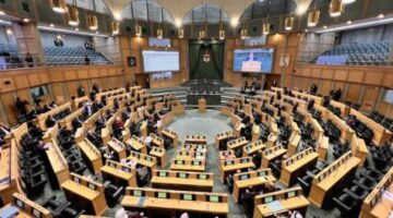  بعد جولات قوانين”المرأة والإستثمار”..برلمان الأردن: الإسلاميون “يخسرون” في”التشريع” ويكسبون في”الشارع..تراكم”الشعبية” بعدما تفوز  الحكومة بـ”تعديلاتها” وتجاذبات النواب يراقبها “المجتمع المحافظ”