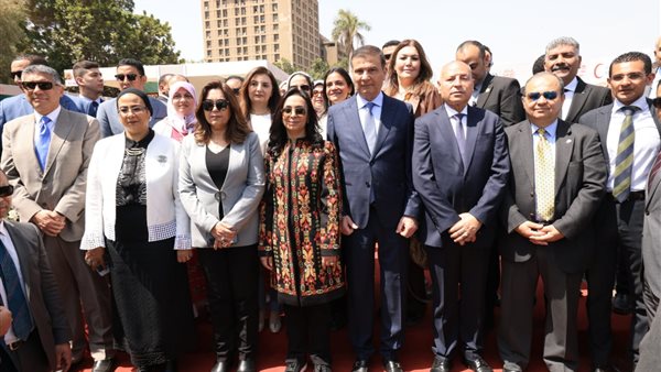 رئيس المجلس القومي للمرأة تشارك فى افتتاح معرض "ديارنا" رئيس المجلس القومي للمرأة تشارك فى افتتاح معرض "ديارنا"