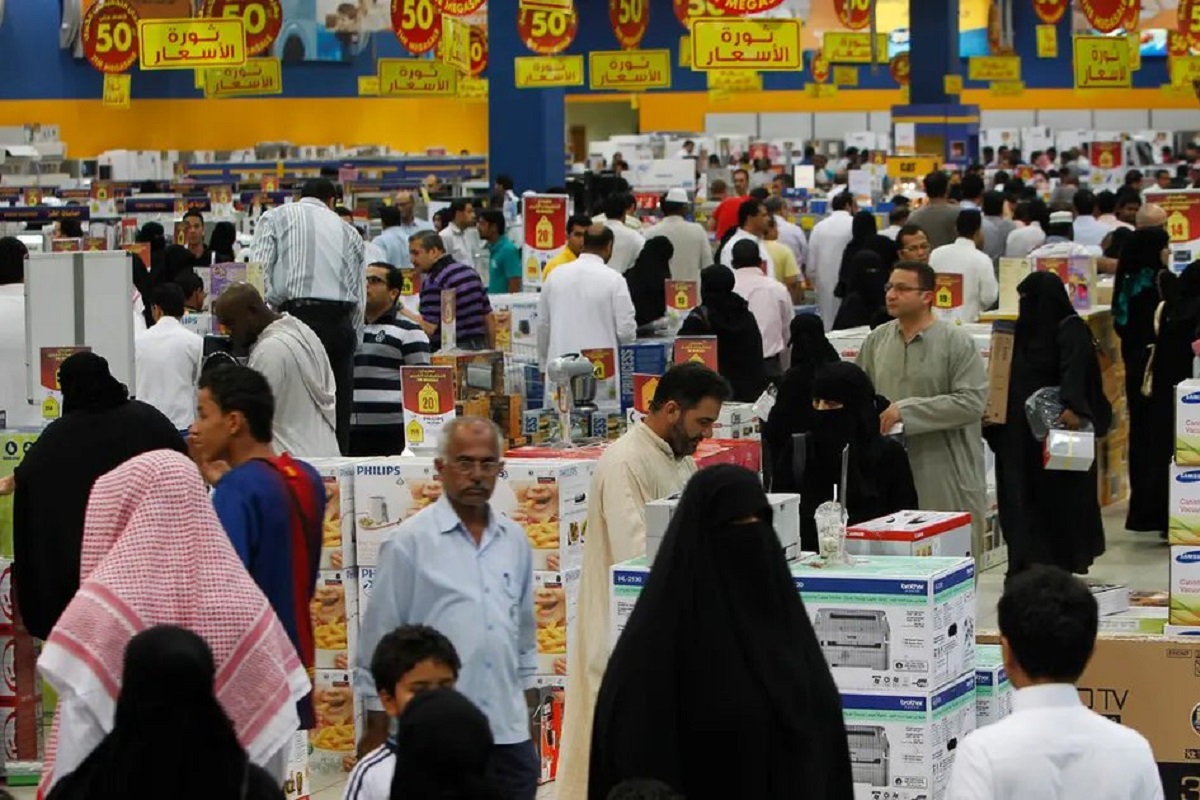 تسارع التضخم في السعودية السنوي إلى 2.3% في مارس.. أعلى قراءة بـ 20 شهرا تسارع التضخم في السعودية السنوي إلى 2.3% في مارس.. أعلى قراءة بـ 20 شهرا