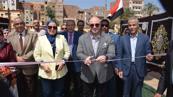 محافظ بني سويف يفتتح المعرض السنوي لمنتجات التعليم الفني بمشاركة 19 مدرسة محافظ بني سويف يفتتح المعرض السنوي لمنتجات التعليم الفني بمشاركة 19 مدرسة