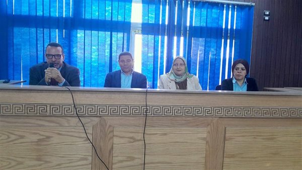 ندوات توعوية وتثقيفية حول المبادرات الرئاسية واهمية الاكتشاف المبكر لسرطان الثدى بالمنيا ندوات توعوية وتثقيفية حول المبادرات الرئاسية واهمية الاكتشاف المبكر لسرطان الثدى بالمنيا