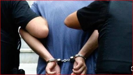 عيار ناري في الهواء دفعه خلف القضبان.. الداخلية تضبط قائد سيارة في الهرم عيار ناري في الهواء دفعه خلف القضبان.. الداخلية تضبط قائد سيارة في الهرم