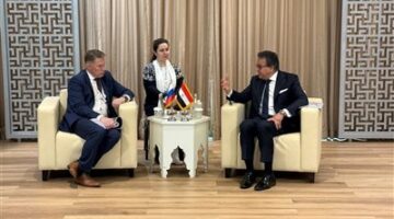 وزير الصحة يلتقي وزير الصحة الروسي لبحث سبل تعزيز التعاون الثنائي في القطاع الصحي