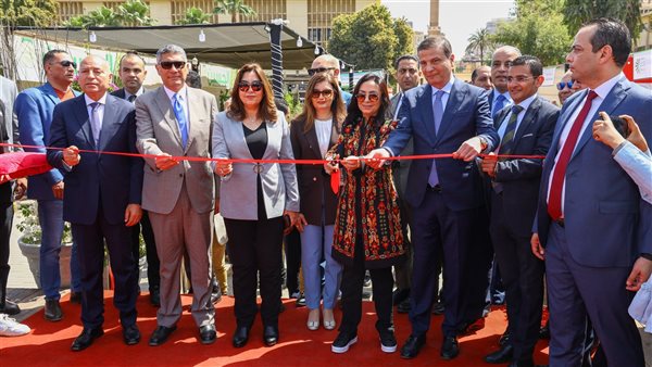 وزراء التضامن والتنمية المحلية والزراعة يفتتحون فعاليات معرض "ديارنا زهور الربيع" وزراء التضامن والتنمية المحلية والزراعة يفتتحون فعاليات معرض "ديارنا زهور الربيع"