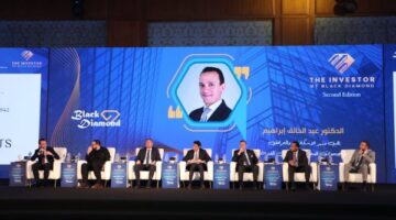 محمد الأتربي: عودة المستثمرين الأجانب لشراء أدوات الدين أدي لتراجع الدولار