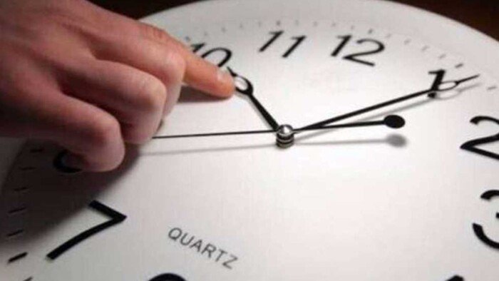 موعد تطبيق التوقيت الصيفي 2025 في مصر.. اعرف هتقدم ساعتك إمتى؟ موعد تطبيق التوقيت الصيفي 2025 في مصر.. اعرف هتقدم ساعتك إمتى؟
