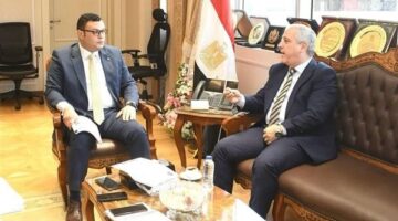 تفاصيل لقاء وزير الإسكان برئيس الهيئة الوطنية للصحافة