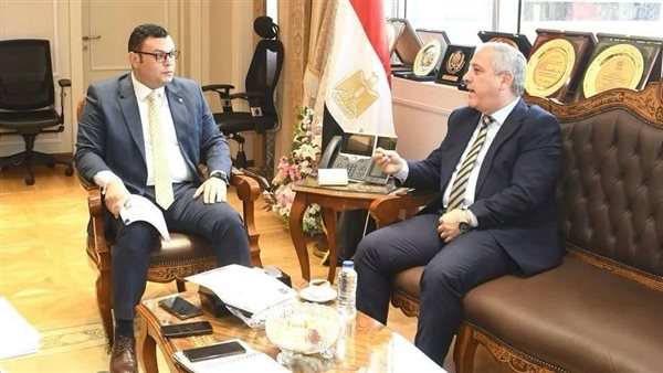 تفاصيل لقاء وزير الإسكان برئيس الهيئة الوطنية للصحافة تفاصيل لقاء وزير الإسكان برئيس الهيئة الوطنية للصحافة